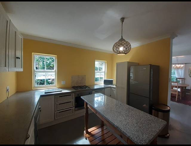 2 BEDROOM HOUSE RENTED IN ESSEXVALE